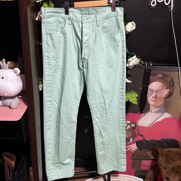 New Levi's Light Green 501 Jeans - Picture 2 of 7